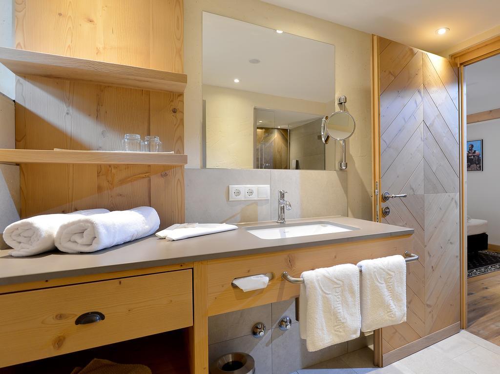 Alpenhotel Kramerwirt 메이른호픈 외부 사진